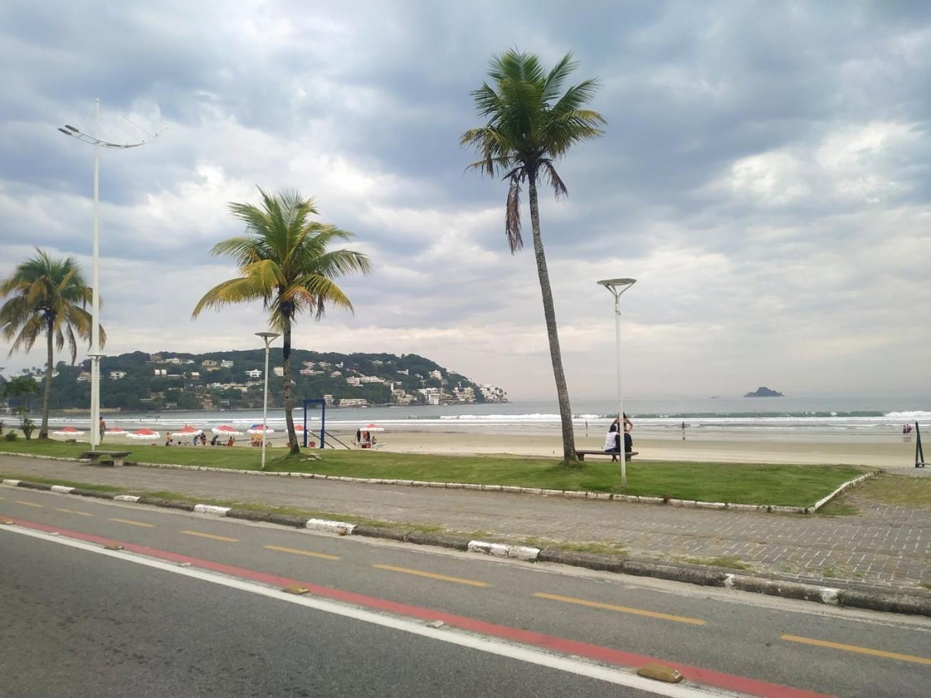 Apto C Piscina E Wifi Na Da Enseada -guaruja Apartment Guaruja